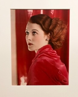 Yvonde – Life and Colour